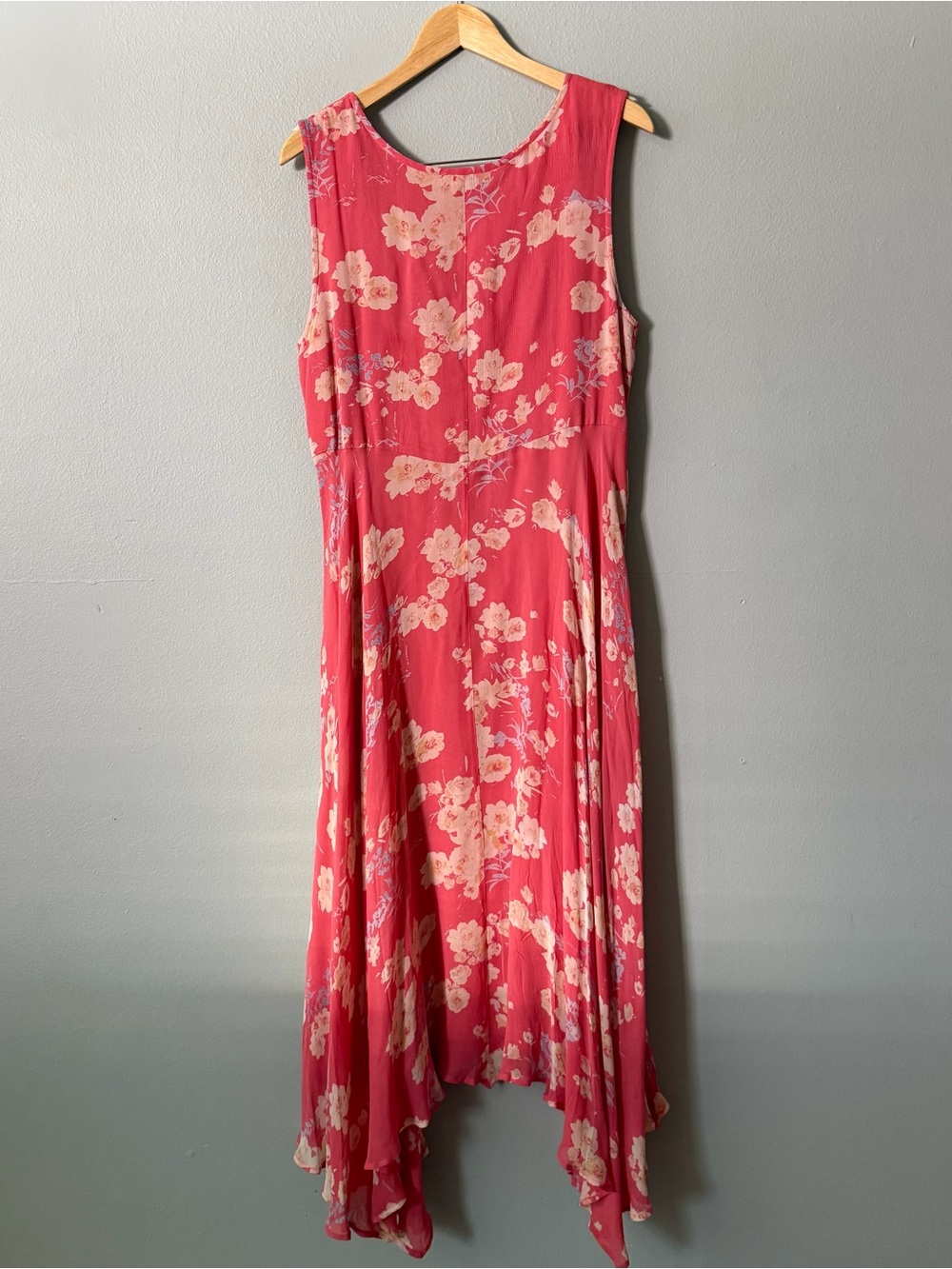 Sundance Pink Floral Handkerchief Hem Maxi Dress Size 16 - Picture 4 of 8